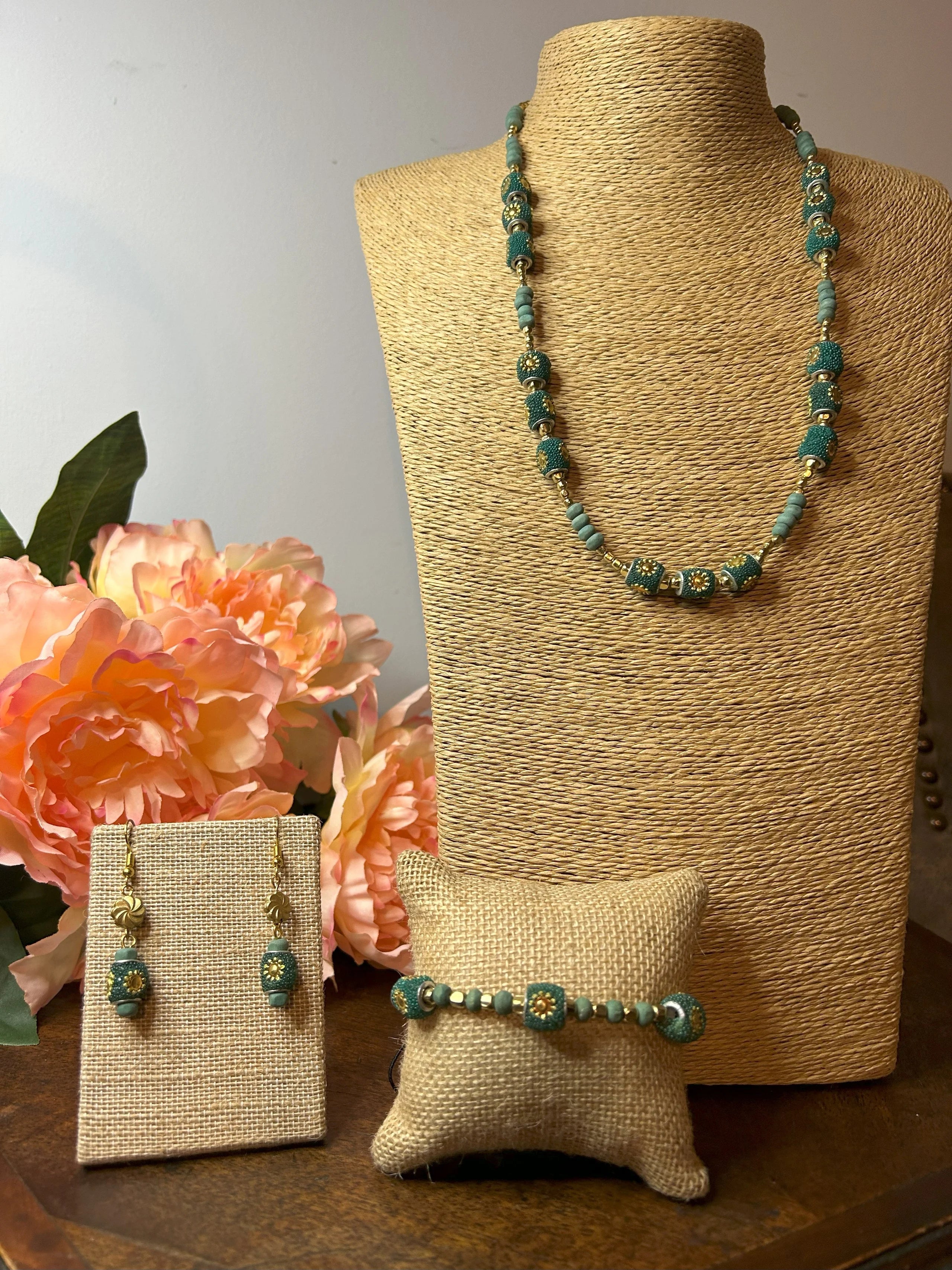 The Meadow Daisy Collection - Assorted Pieces
