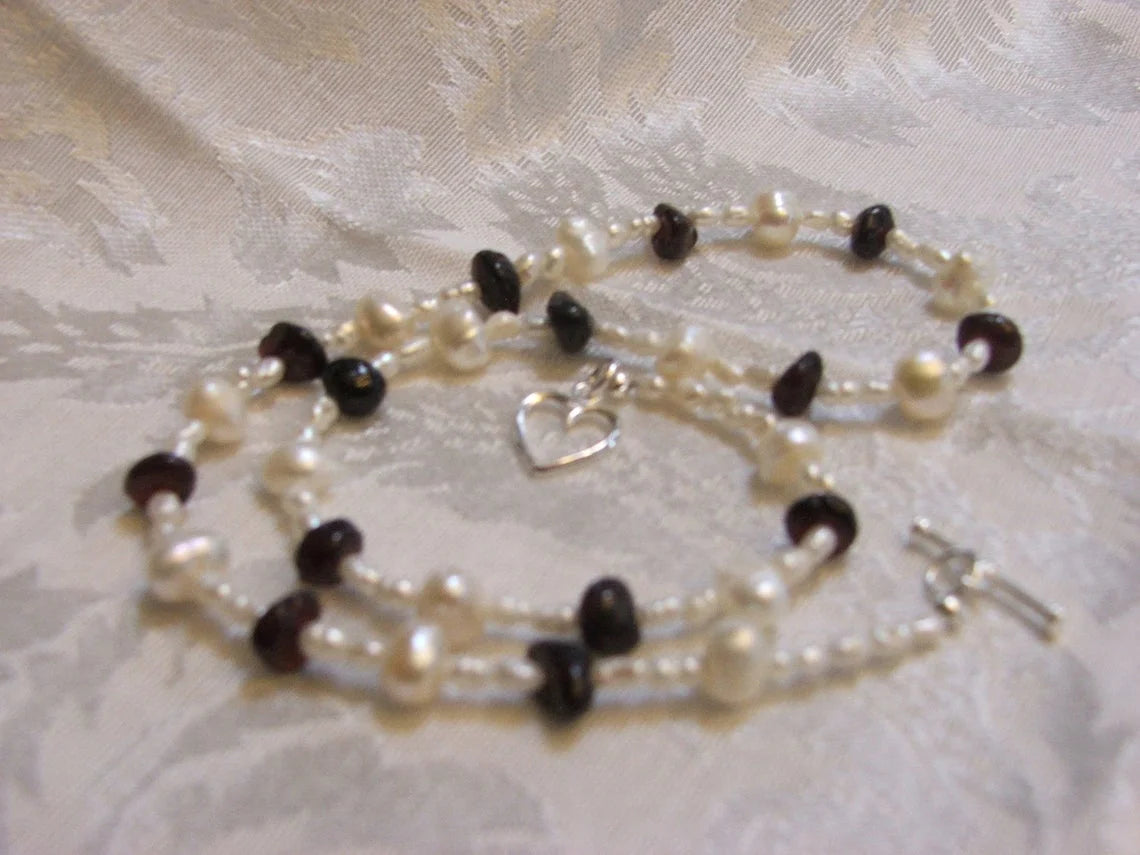 Pearl's Garnet Necklace