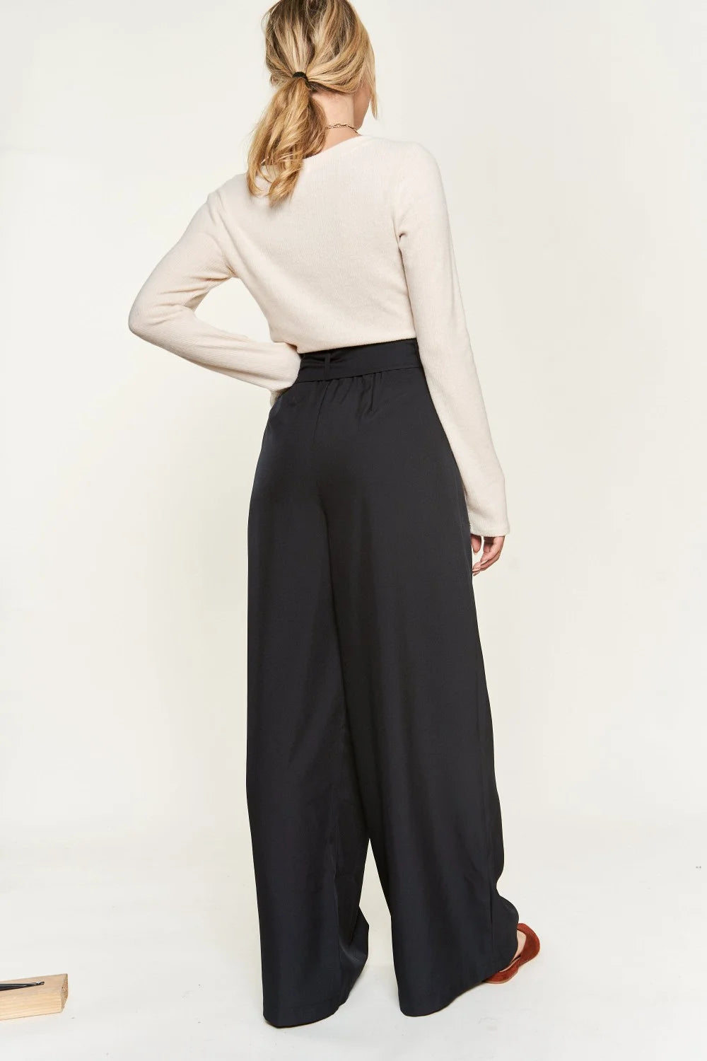 The Wynona Wood Ring Wide Leg Pant