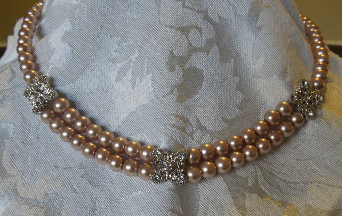 Mave's Pearl Necklace, Bracelet & Earring Set