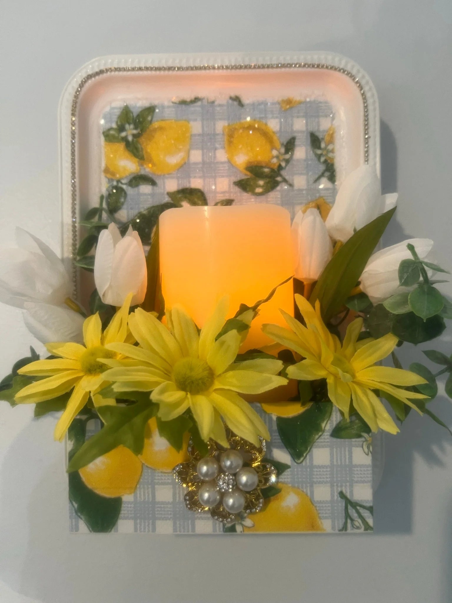 Lemons, Tulips & Daisies Wall Sconce