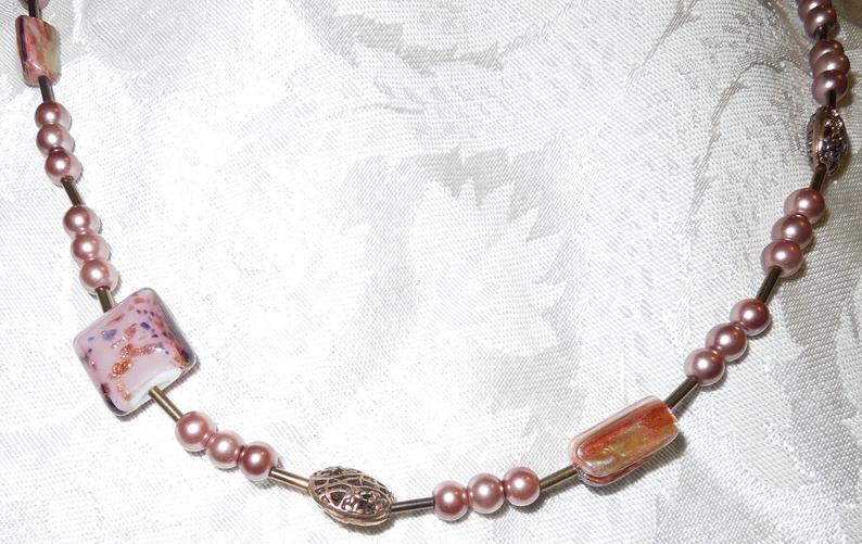 Mauvelous Necklace and Earring Set