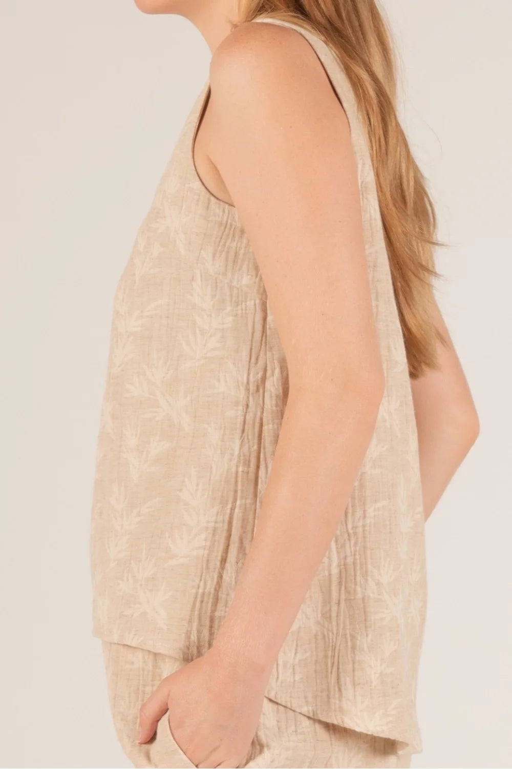 The Leslie Hi-Low Sleeveless Top